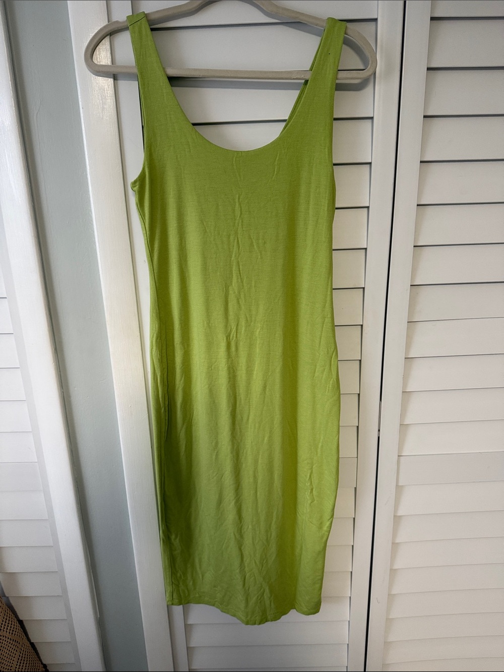 Bar III Bright Lime Green Sleeveless Midi Dress